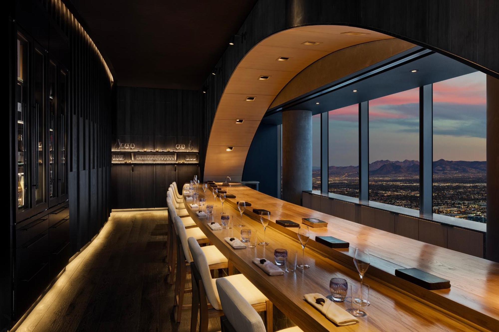 Fontainebleau Las Vegas Eksteriør billede The bar at the 63rd floor