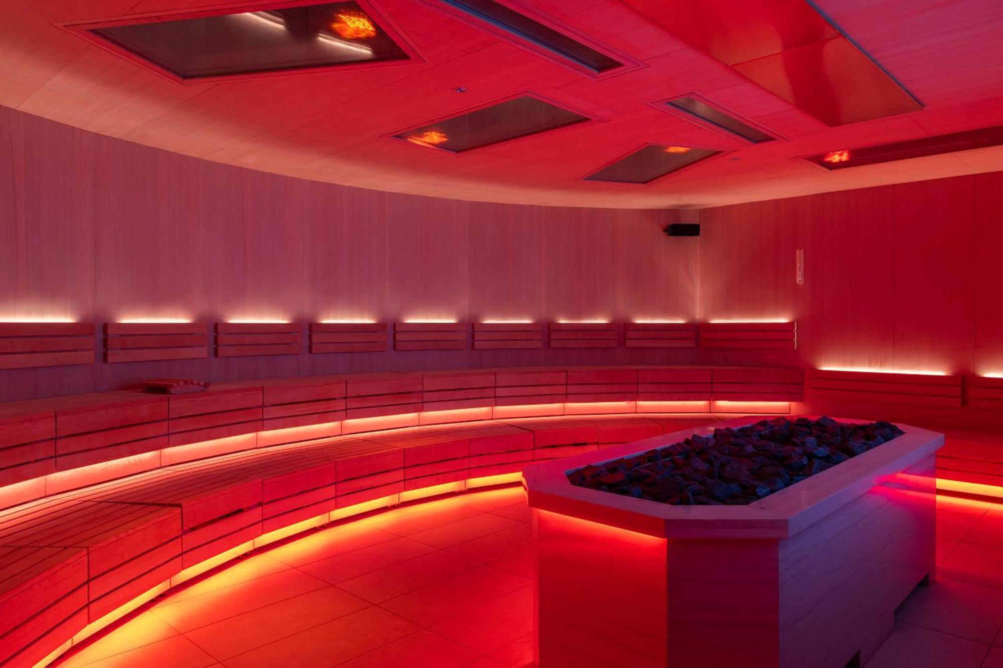 Fontainebleau Las Vegas Eksteriør billede A modern Finnish sauna