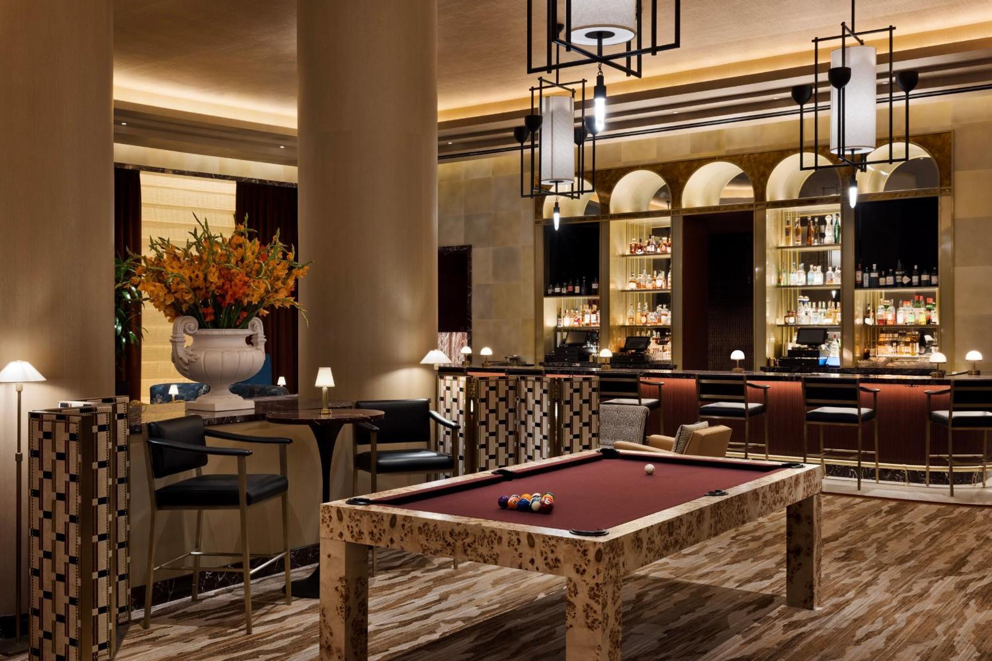 Fontainebleau Las Vegas Eksteriør billede The Bar